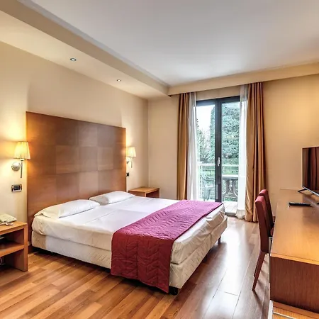 Hotell Luna Maggiore Arona Oleggio Castello