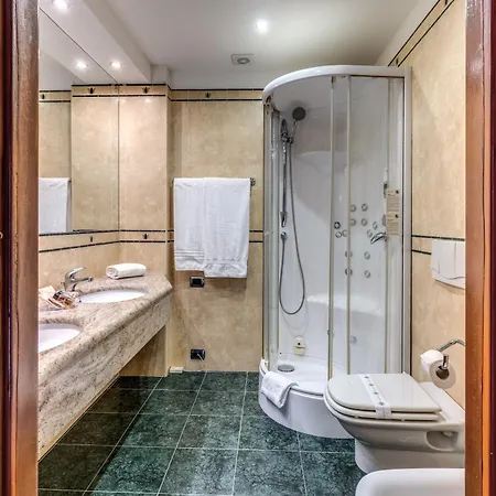 Hotel Luna Maggiore Arona Oleggio Castello