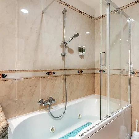 Hotel Luna Maggiore Arona Oleggio Castello