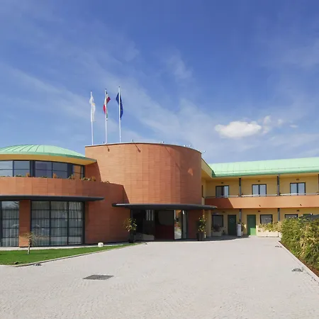 Hotel Luna Maggiore Arona 4*