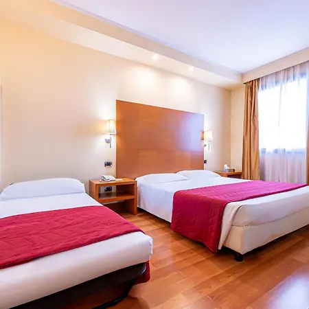 Otel Luna Maggiore Arona Oleggio Castello
