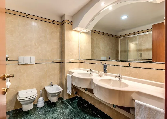 Hotell Luna Maggiore Arona 4*