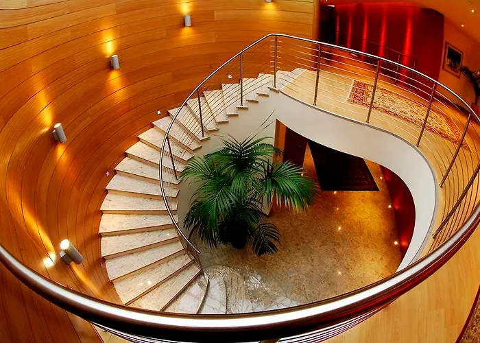 Luna Maggiore Arona Oleggio Castello