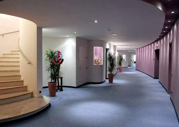 Hotell Luna Maggiore Arona