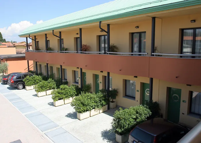 Hotell Luna Maggiore Arona