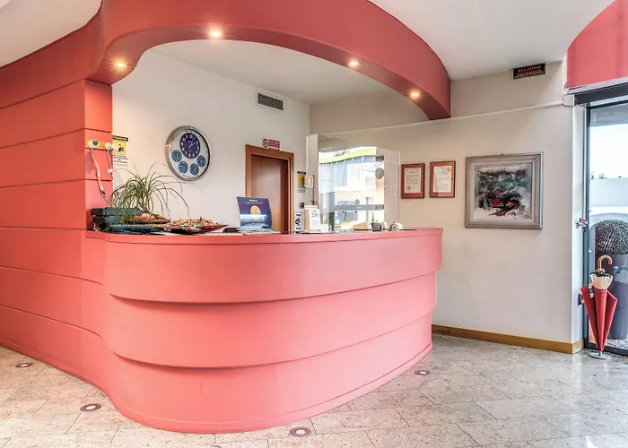 Luna Maggiore Arona Hotell